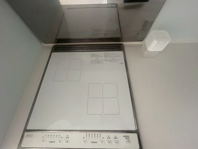 セレニテ本町グランデのキッチン