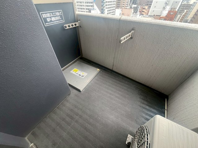 セレニテ本町グランデのバルコニー