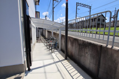 【その他共用部分】 | リバーサイド小車1号棟 | 駐輪場