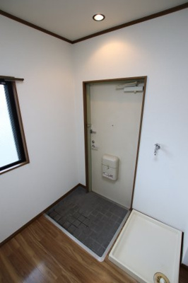 【玄関】 | リバーサイド小車1号棟