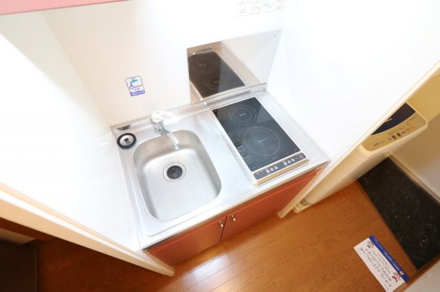 神戸市北区鈴蘭台西町５丁目のアパートのキッチン