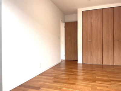 【洋室】 | 中古一戸建　高知市旭天神町（西棟　未使用） | 2階　東