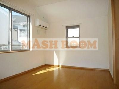 アルファ高円寺の居間・リビング