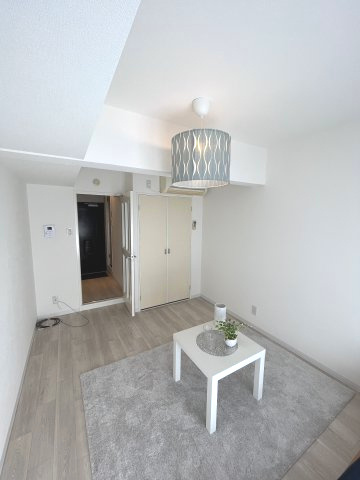 レジデンス長田の居間・リビング|現況を優先します。