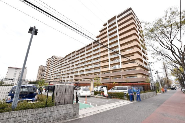 ロイヤルアーク甲子園フローレス