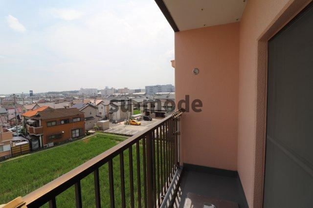 プランドール耳原のバルコニー