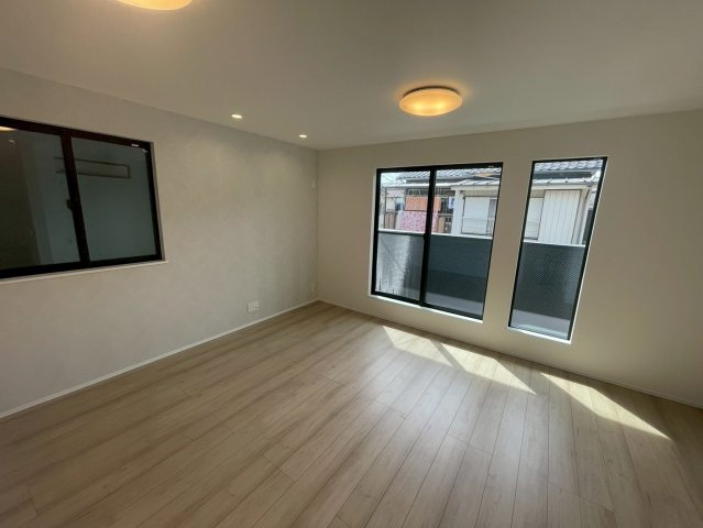 横浜市鶴見区下野谷町4丁目 新築戸建て【仲介手数料無料】