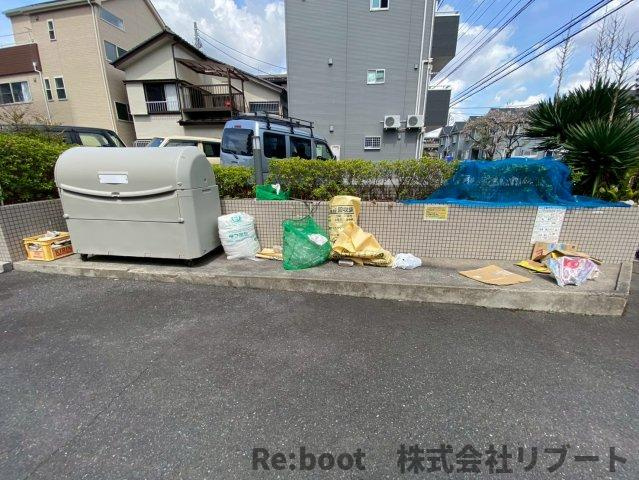 西船橋スクエアガーデンのエントランス