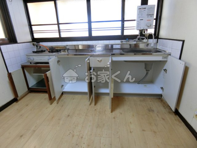 【収納】 | 鈴蘭台東町2丁目13-5貸家