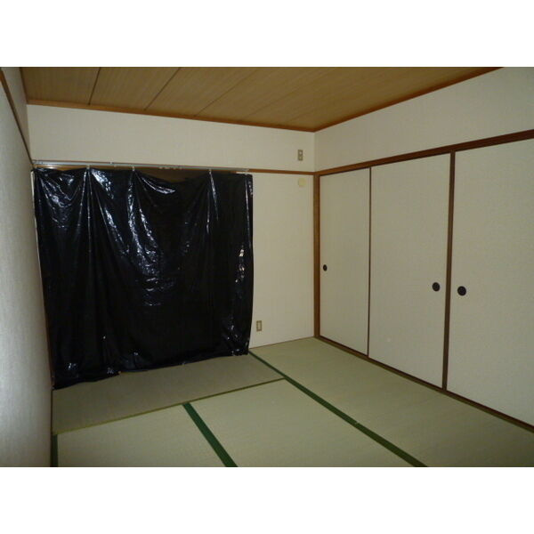 北淀宝ハイツカトレアの和室