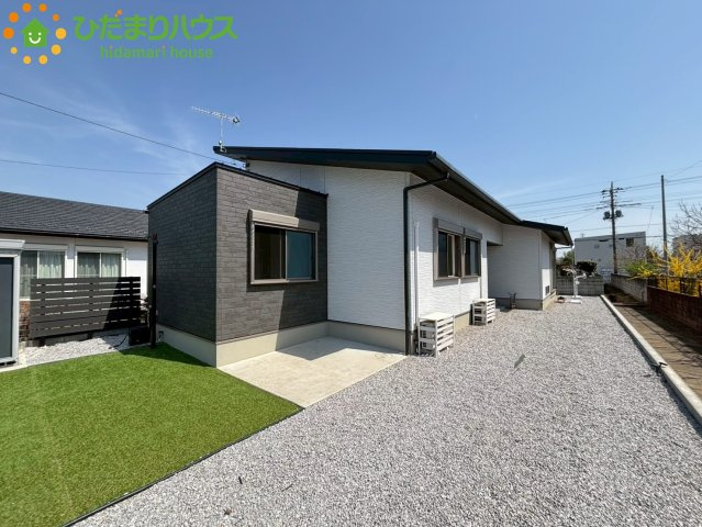 深谷市武蔵野　中古一戸建ての外観|周辺にコンビニ・ドラッグストアもあるので、
急なお買い物にも対応できちゃう◎