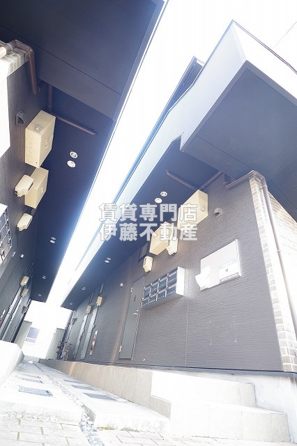 プレシオールの外観