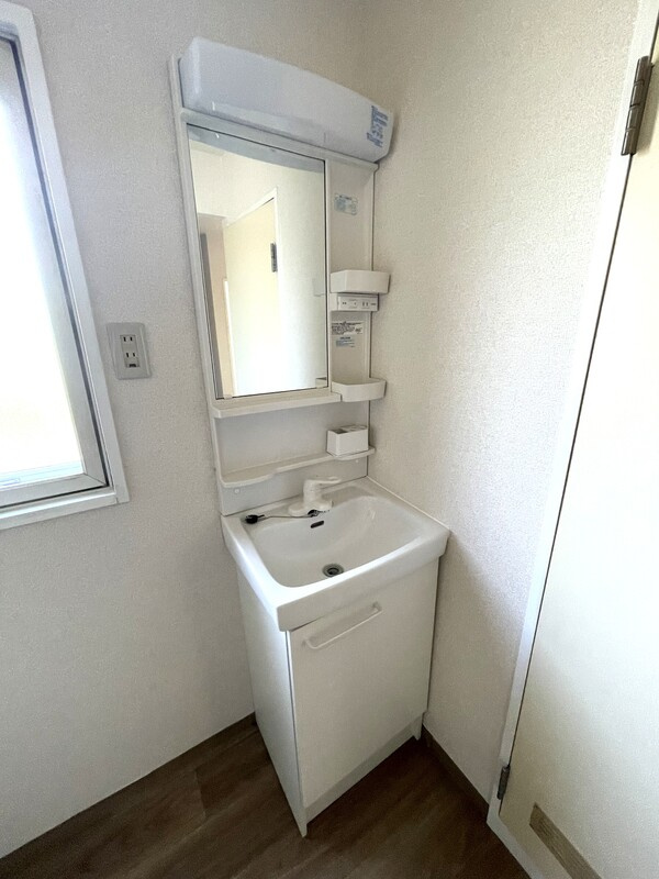 グランドヒル岡上Aの洗面所