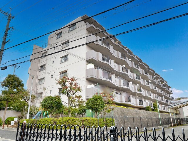 ハイロイヤル緑地公園パート2の外観
