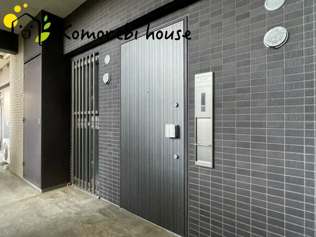 アンビシャス上尾の玄関|落ち着いた玄関です