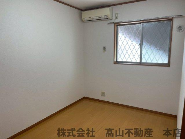 宗像市稲元４丁目のアパートの洋室