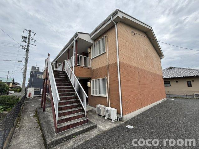 Surplusホープの外観