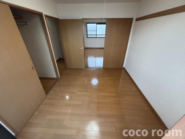 エルレーブの洋室