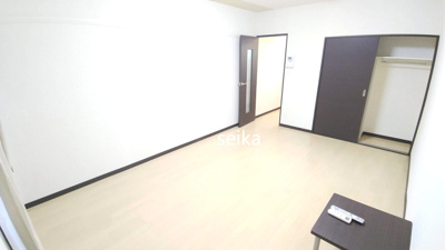 【居間・リビング】 | ゆーとぴあ | 1階はフローリング、2階以上はカーペットタイプになります。
