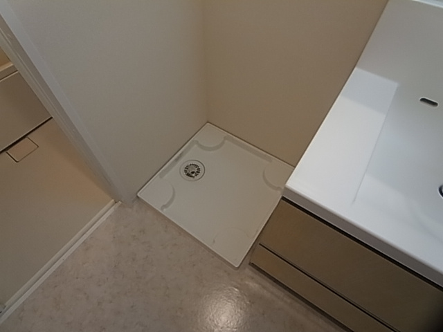 神戸市兵庫区下三条町の賃貸マンション