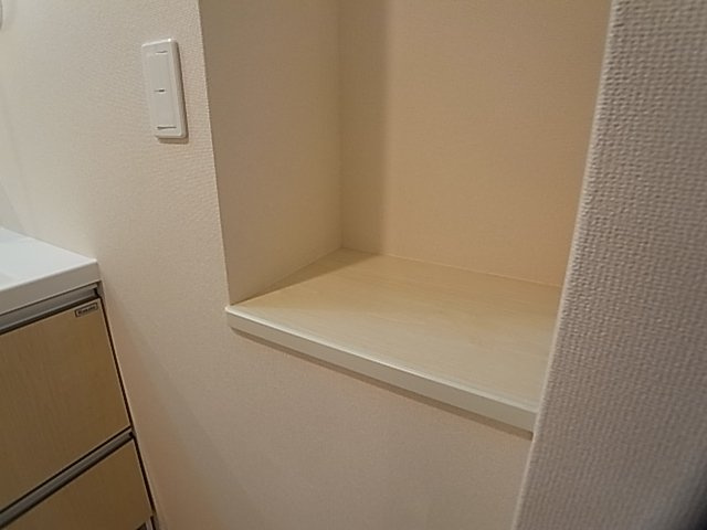 神戸市兵庫区下三条町の賃貸マンション