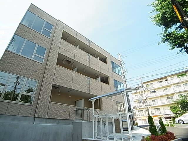 神戸市兵庫区下三条町の賃貸マンションの外観