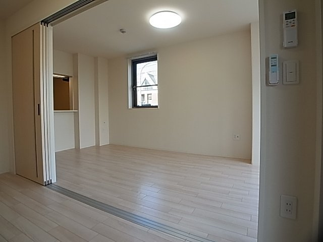 神戸市兵庫区下三条町の賃貸マンション