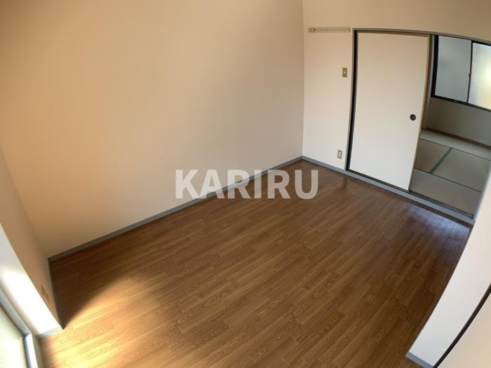 フラワーハイム鶴見の寝室