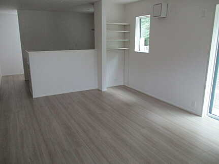 廿日市市宮内字西畑口の居間・リビング