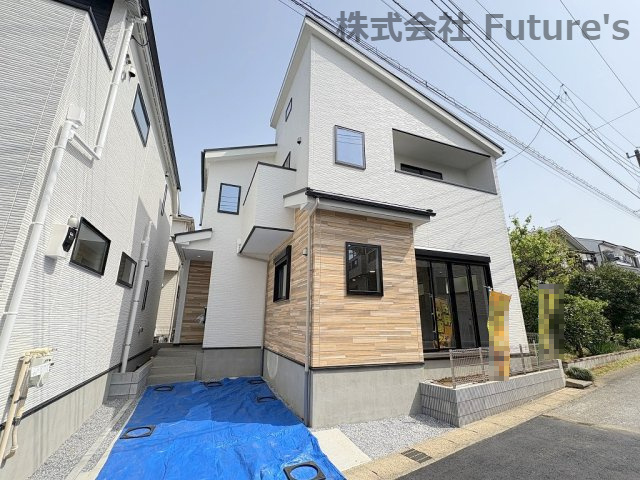 流山市加4丁目　新築戸建　全2棟　2号棟の外観|「流山」駅徒歩12分・「流山セントラルパーク」駅徒歩20分