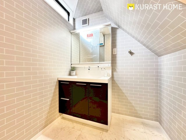 京都市西京区桂上野北町　新築戸建の洗面所