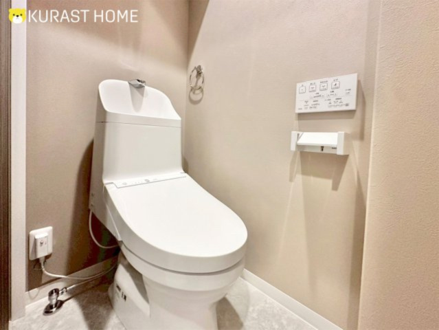 京都市西京区桂上野北町　新築戸建のトイレ|1階トイレ