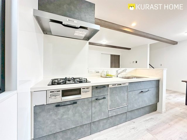 京都市西京区桂上野北町　新築戸建のキッチン