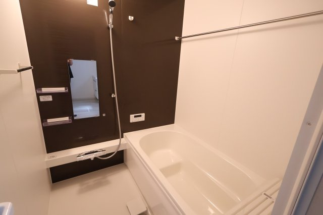 《仲介手数料無料》北区本郷町725-1新築一戸建てリガーレの浴室|撮影日 2025年7月31日 13:00 晴れ