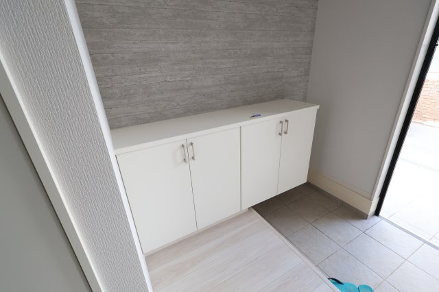 《仲介手数料無料》北区本郷町725-1新築一戸建てリガーレの玄関|撮影日 2025年7月31日 13:00 晴れ