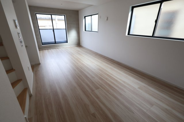 《仲介手数料無料》北区本郷町725-1新築一戸建てリガーレ