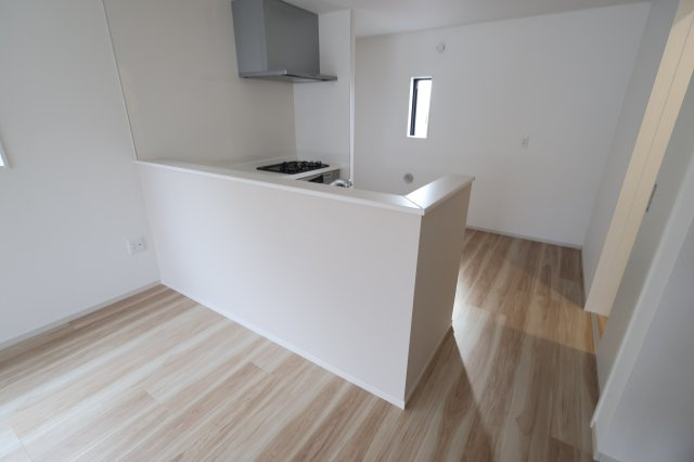 《仲介手数料無料》北区本郷町725-1新築一戸建てリガーレのキッチン|2025年11月1日 13:00 晴れ