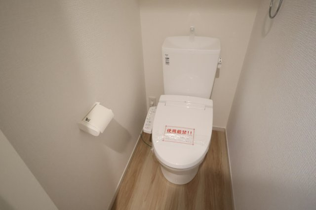 《仲介手数料無料》北区本郷町725-1新築一戸建てリガーレのトイレ|2025年11月1日 13:00 晴れ