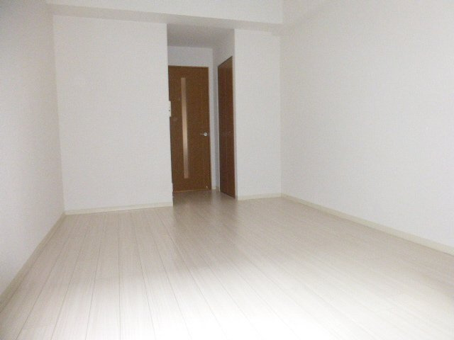 ベル・ドミール西二階町の居間・リビング