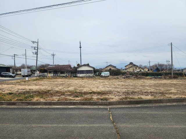 高崎市金古町売地 D区画の前面道路含む現地写真