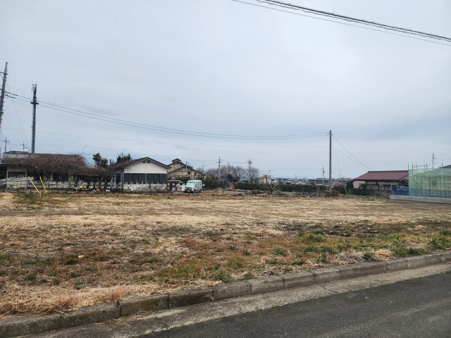 高崎市金古町売地 D区画の前面道路含む現地写真