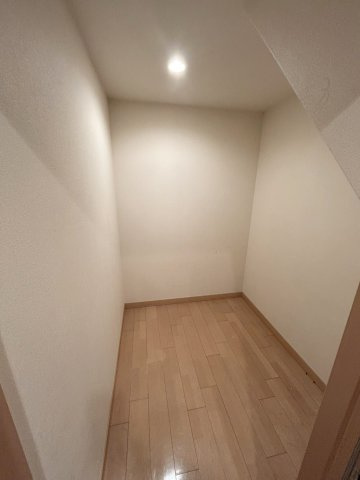 フラッツ南青山の内装|★1階の納戸になります★