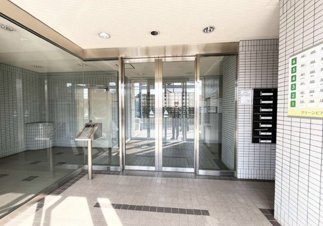 グリーンピア松戸のエントランス