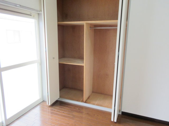 ハイツアドレサントの収納