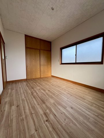 六十谷戸建の内装