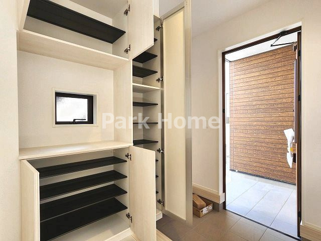 高知市竹島町　中古戸建ての収納|2023年度