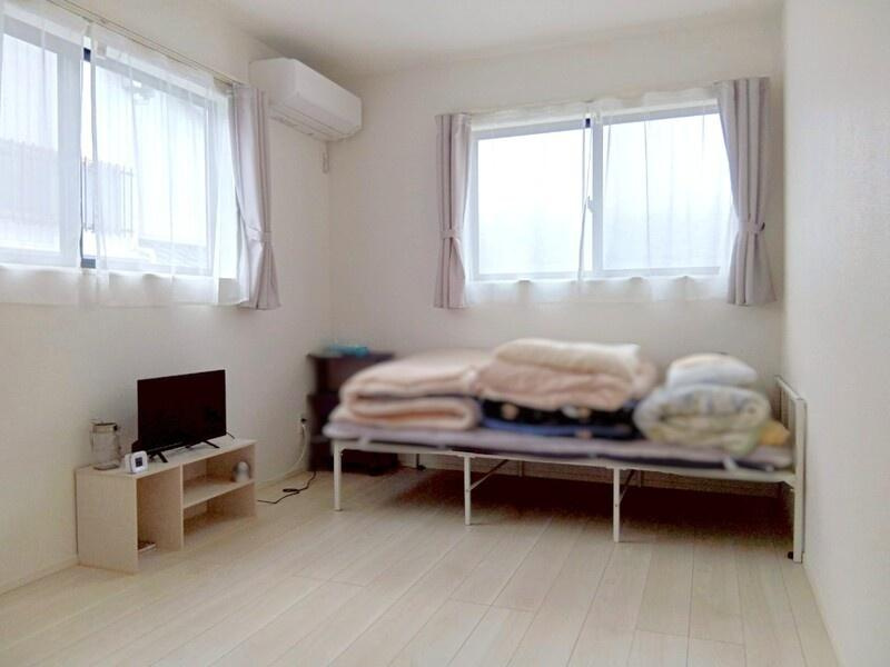 高知市竹島町　中古戸建ての洋室