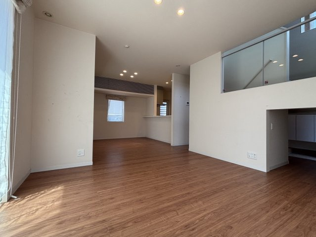 【居間・リビング】の画像