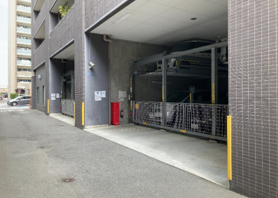 【駐輪場】 | ベルドゥムール本厚木 | マンションの駐輪場は、事前に空きがあるか確認を取ると安心です。せっかく入居したのに駐輪スペースがない！なんてことになったら大変ですよね。そこで、内見時や購入前にはまず事前に確認しておくと良いでしょう。