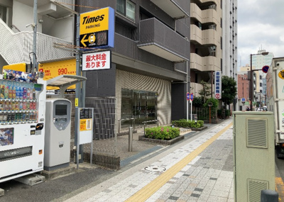 【外観】 | ベルドゥムール本厚木 | マンションの外観は非常に重要なポイントです！外観の善し悪しは資産価値に大きな影響を与えます。外観のいいマンションを購入することで、高値で売却がしやすく、買い手が見つかりやすいというメリットがあります。